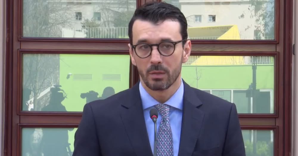 Anulimi i tenderit për ndërtimin e portit të Porto Romanos, Karakaçi: Kemi një tërheqje, edhe kryeministri e tha që…