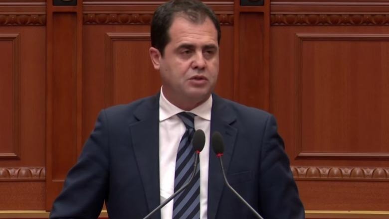 Bylykbashi lë nam në Kuvend, prezanton me siklet të madh raportin për mandatim e Ballukut