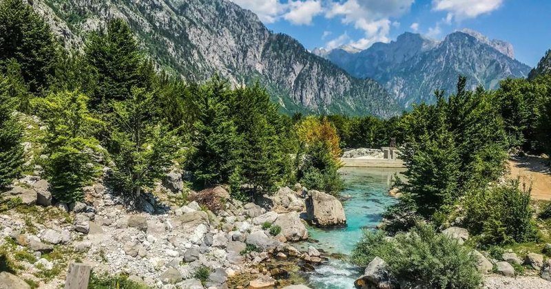 Valbona, thesari i fshehur! The Times: Mes 11 destinacioneve më të mira në Europë për shëtitje Valbona, thesari i fshehur! The Times: Mes 11 destinacioneve më të mira në Europë për shëtitje