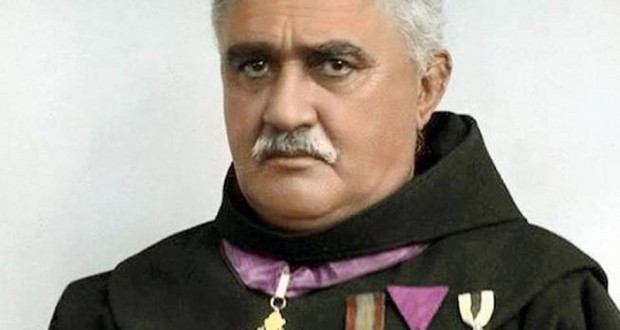 At Gjergj Fishta: Shqyptarë, ase vagabondët jashta pune e jashta Shqypnie, ase ndryshe kemi sharrue me t’egër e me të butë, pasi rreziku ma i madh i Shqypnisë, janë…”!