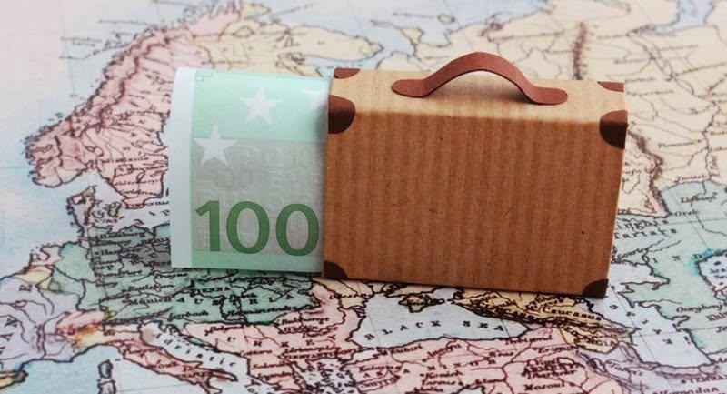“Rekord reminitancash! Të ardhurat nga emigrantët arrijnë shifrën e 1.1 miliardë eurove në 2025-n “Rekord reminitancash! Të ardhurat nga emigrantët arrijnë shifrën e 1.1 miliardë eurove në 2025-n