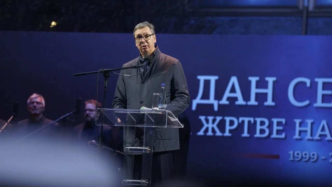 Më premtuan Çmim Nobel nëse njoh Kosovën, por refuzova”! Vuçiç: Nuk do sulmojmë as shqiptarët e as kroatët, por… Më premtuan Çmim Nobel nëse njoh Kosovën, por refuzova”! Vuçiç: Nuk do sulmojmë as shqiptarët e as kroatët, por…