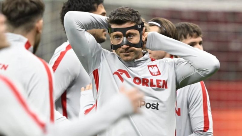 Më pak se 2 orë nga ndeshja, Lewandowski e ka “ters” Shqipërinë, mediat polake ngrenë alarmin para duelit me kuqezinjtë Më pak se 2 orë nga ndeshja, Lewandowski e ka “ters” Shqipërinë, mediat polake ngrenë alarmin para duelit me kuqezinjtë