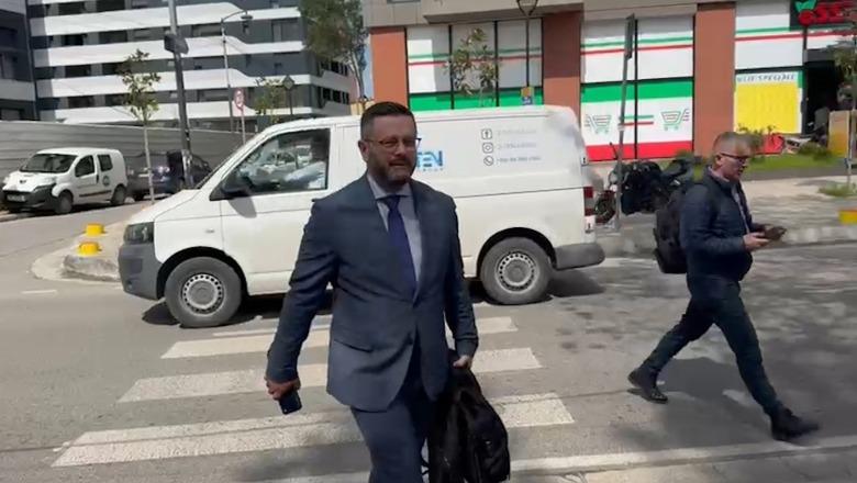 Avokati i kryebashkiakut Veliaj: A është Ols Dado prokuror apo jo, këtë duam të dimë ne?! Avokati i kryebashkiakut Veliaj: A është Ols Dado prokuror apo jo, këtë duam të dimë ne?!