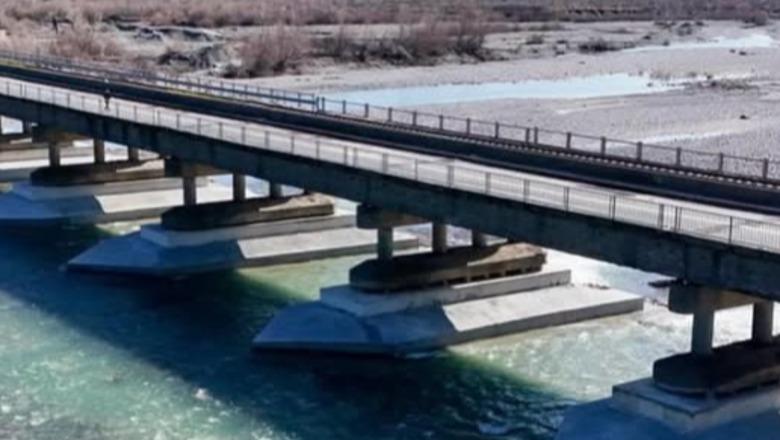 Tentativë e qëllimshme grabitjeje!Dëmtohet Ura e Milotit: Pas riparimit rikthehet qarkullimi normal Tentativë e qëllimshme grabitjeje!Dëmtohet Ura e Milotit: Pas riparimit rikthehet qarkullimi normal