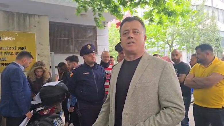 Noka kërcënon me emra policët që dëshmuan sulmet e militantëve me molotovë në protestë: Memorizoni këta falsifikatorë se kur të vijmë në pushtet (kurrë) do tu…