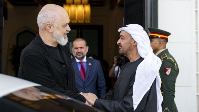 Vizita në Abu Dhabi/ Rama ndan pamjet me Presidentin e Emirateve të Bashkuara Arabe: Takim vëllazëror, për paqedashësit më e mira është e gjitha përpara (Video)