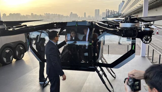 Pasi e “mbyti” botën me makina elektrike Kina nis prodhimin e makinave fluturuese: Do janë gati për treg në 2027