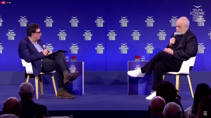 Si e shpjegoni që janë larguar 500 mijë shqiptarë gjatë qeverisjes suaj”? Rama: Shifra nuk është e saktë, diferenca është…