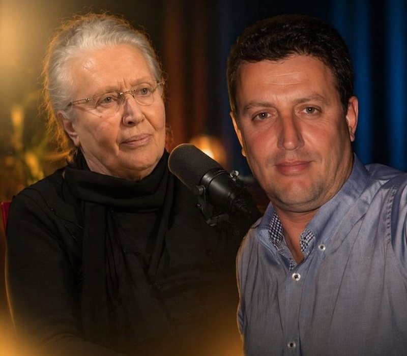 Rrëfimi prekës i mamasë së Sokol Olldashit: Dy vjet e gjysëm s’dola nga shtëpia, nuk mund ta besoj edhe sot që ka vdekur