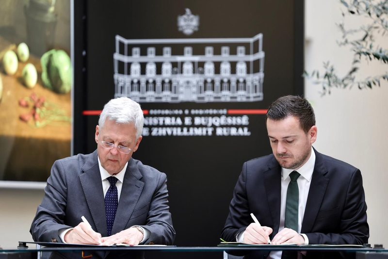 Shqipëria drejt standardeve të BE-së, firmoset marrëveshja “EU4FoodSafety” për sigurinë ushqimore