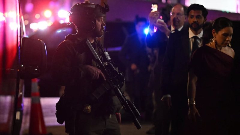 “Pamë tmerr me sy”! Flasin dëshmitarët e sulmit në darkën e Trump: Në të njëjtin hotel 45 vite më parë u qëllua edhe ish-presidenti Ronald Reagan