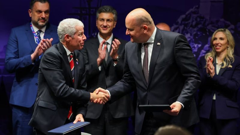 Marrëveshja Shqipëri-SHBA 6 miliardë USD për gazin, Reuters jep detaje: Pakti është për 20 vite