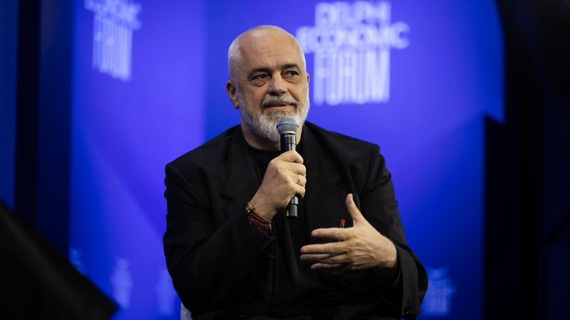 VIDEO/ “Beleri përfundoi mirë, u zgjodh eurodeputet nga burgu”! Rama në Greqi sfidon mediat: Disa kryebashkiak të zgjedhur janë burgosur në Shqipëri! Prej janarit 2025 është në burg kryebashkiaku i Tiranës pa gjyq