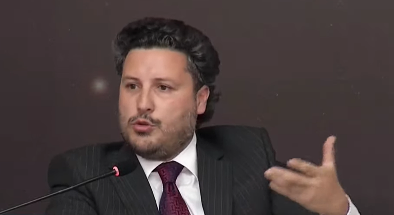 “Nëse nuk bashkëpunojmë, shkojmë në konflikt”! Ish kryeministri  Abazoviç paralajmëron nga Tirana: Mesazh për të drejtat e shqiptarëve