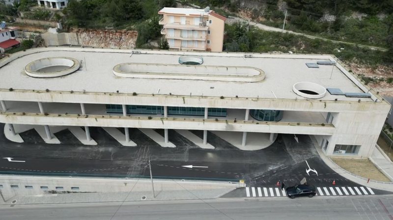 Fundi i kaosit në Sarandë: Terminali i ri synon të lehtësojë trafikun dhe transportin e udhëtarëve