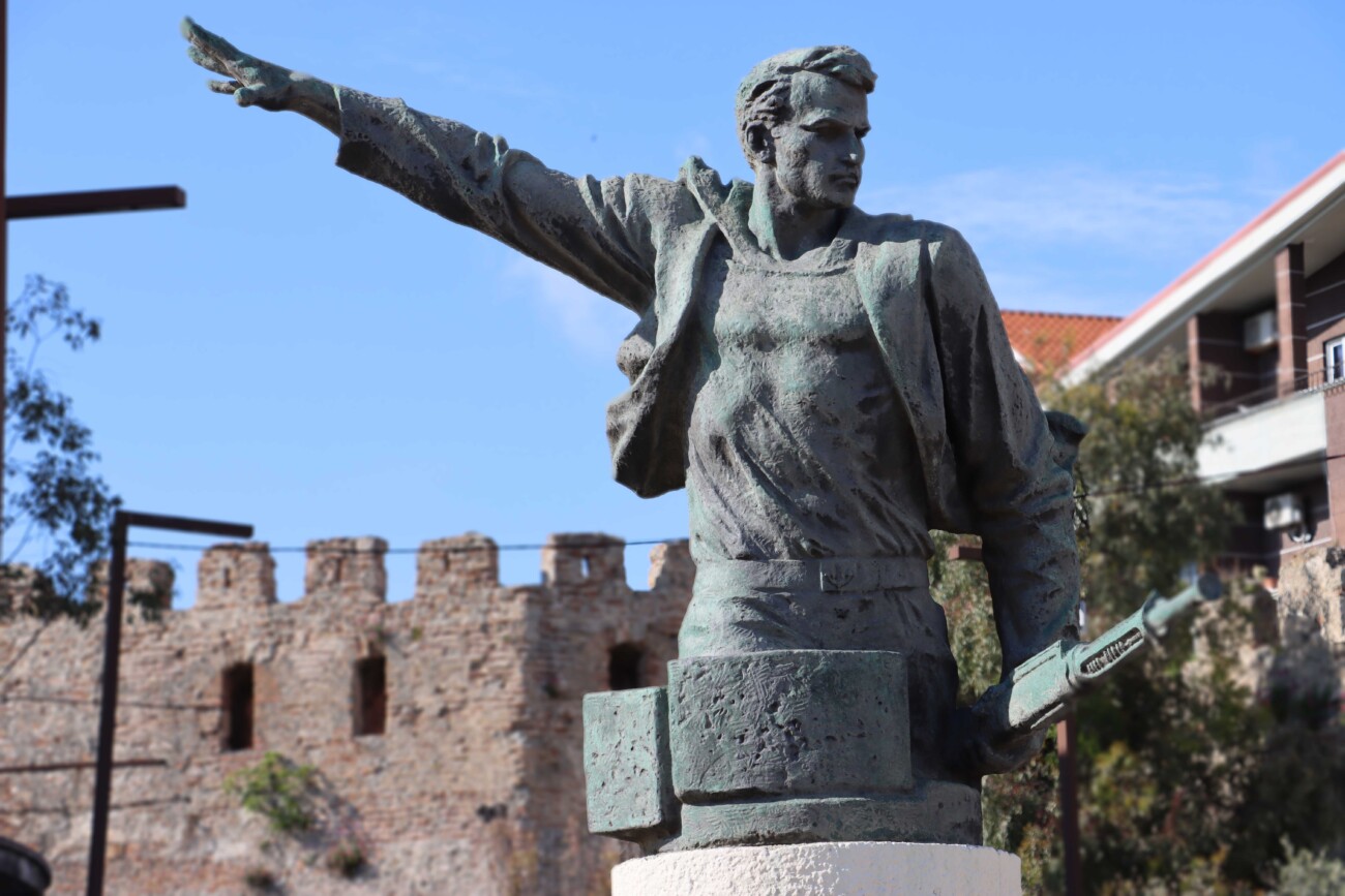 Politika hesht! 87 vite nga pushtimi italian i Shqipërisë…7 prill 1939! Mos vallë shtetarët e kanë ditë feste? Politika hesht! 87 vite nga pushtimi italian i Shqipërisë…7 prill 1939! Mos vallë shtetarët e kanë ditë feste?