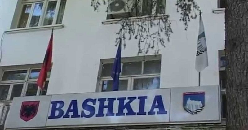 Bashkia Gjirokastër përgënjeshtron lajmin skandaloz për infektimin  me HIV/AIDS të 18 punonjësve! Kërkon hetim penal për dezinformimin dhe organizatorët e këtij skenari