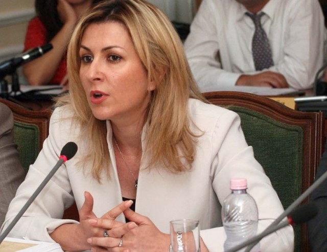 A do t’a thërrasë gjyqtari Hazbi Balliu si dëshmitare Ina Ramën se pse propozoi Ols Dadon për prokuror pa plotësuar kriteret?!