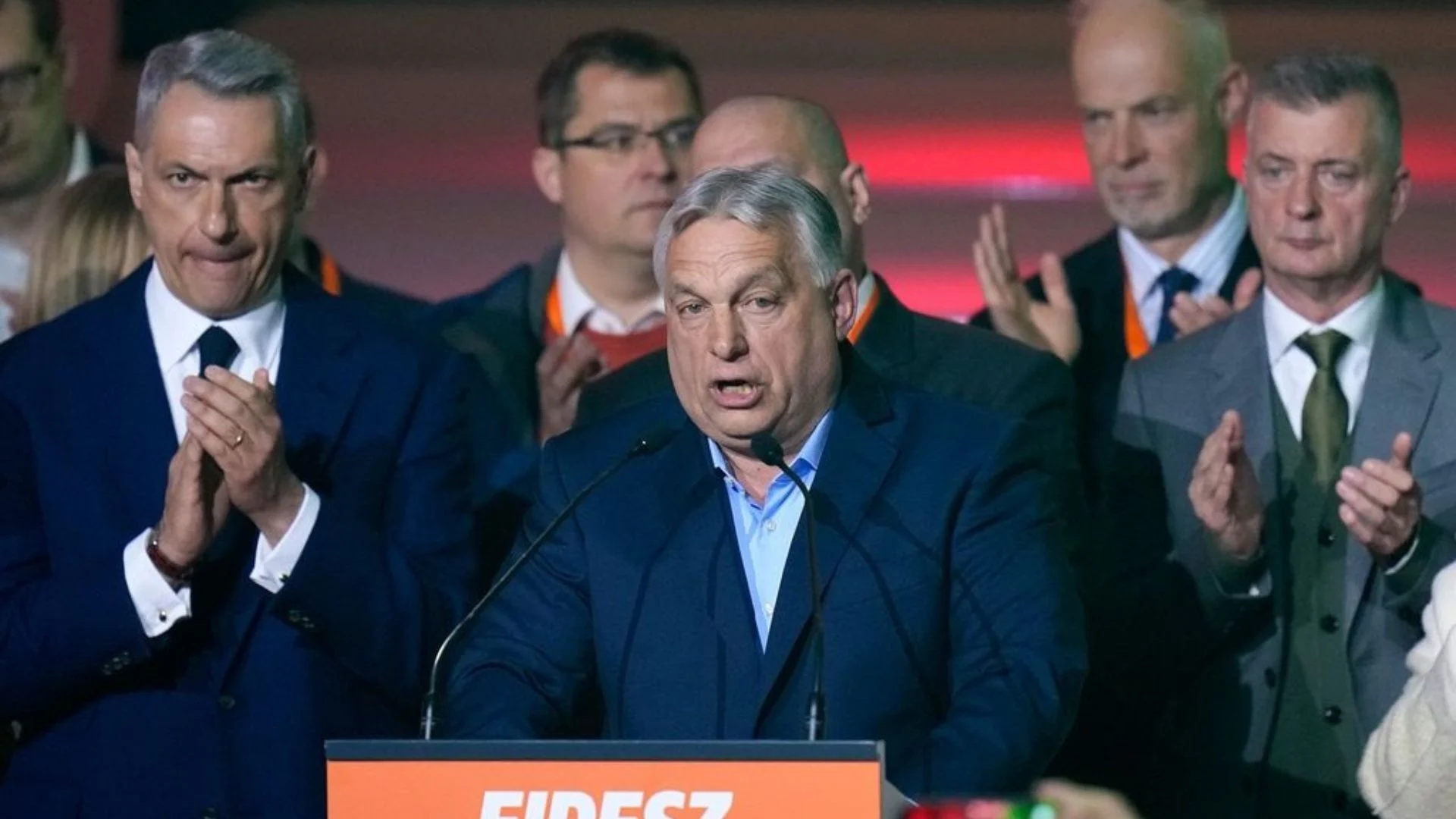 Analiza e The Guardian/ Miqtë e Orban nisin “emigrimin” në prag të marrjes së stafetës nga Magyar, transferojnë pasuritë jashtë Hungarisë