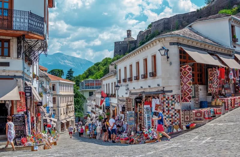 CNN Travel: “Albania” po kthehet në destinacionin e ri të amerikanëve në Evropë