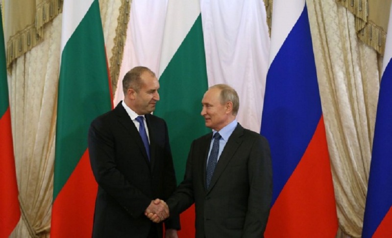 Ish President, ushtarak, pilot luftarak dhe tashmë kryeministër! Kush është Rumen Radev, filorusi që fitoi zgjedhjet në Bullgari
