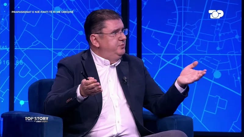 Sekretari i OMONIA-s: Greqia po mbron kufijtë e Shqipërisë por…nga kush? Kufitarët e Shqipërisë janë Italia, Greqia, Kosova, MV, dhe Mali i Zi Sekretari i OMONIA-s: Greqia po mbron kufijtë e Shqipërisë por…nga kush? Kufitarët e Shqipërisë janë Italia, Greqia, Kosova, MV, dhe Mali i Zi