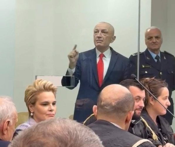Çfarë tha Ilir Meta në pak momente të çeljes së seancës, ku kamerat u lejuan?!