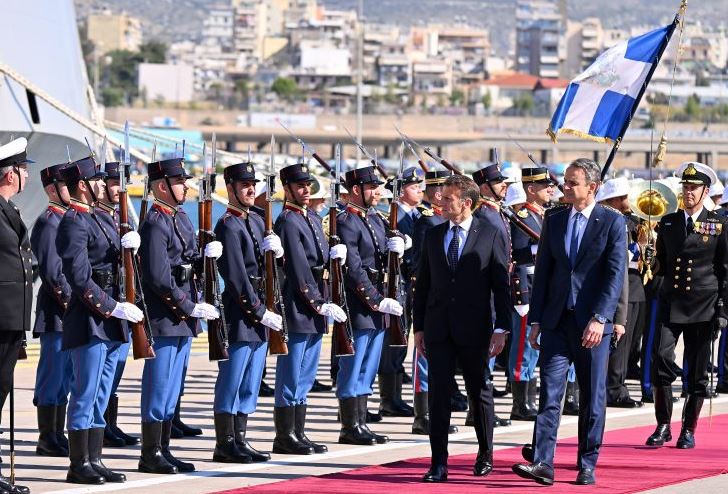 Dy anëtarë të NATO-s…Macron dërgon një mesazh të paprecedent ndaj Turqisë nga Athina: Nëse kërcënohet sovraniteti i Greqinë, ne do të jemi këtu