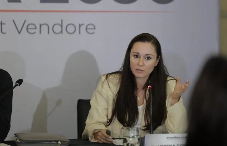 Lorena Goxhobelli e Kadastrës drejt arrestimit? Tre dorëheqje të refuzuara dhe hetimet e SPAK-ut për korrupsionin në kupolën e hipotekës