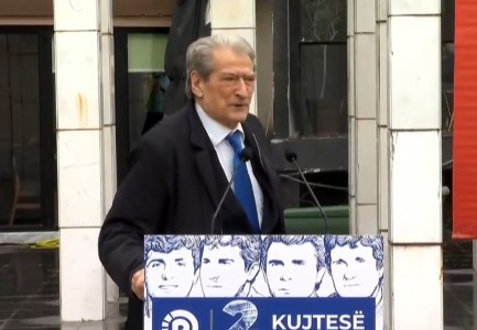 “Engjëj dhe djaj” në 2 prill: “Hjeksi” Berisha në Shkodër, flet për Dëshmorët dhe tradhtarët