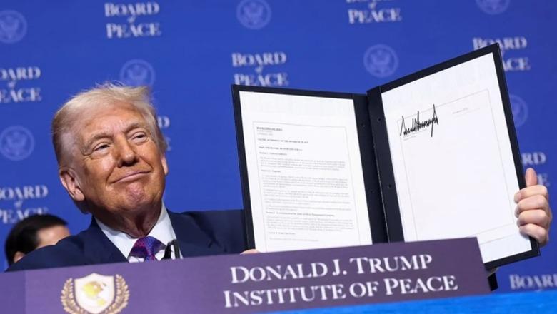 17 miliardë dollarë të premtuar, por arka e Bordit të Paqes së Donald Trump është bosh! Financial Times: Nuk është depozituar asnjë dollar 17 miliardë dollarë të premtuar, por arka e Bordit të Paqes së Donald Trump është bosh! Financial Times: Nuk është depozituar asnjë dollar
