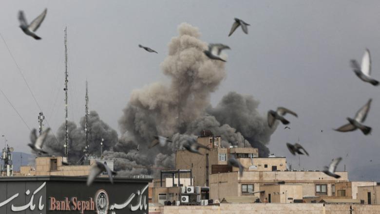 Lufta/ SHBA nisin bastisje në Iran, Pasdarandët hakmerren: Goditëm bazën ushtarake amerikane Lufta/ SHBA nisin bastisje në Iran, Pasdarandët hakmerren: Goditëm bazën ushtarake amerikane