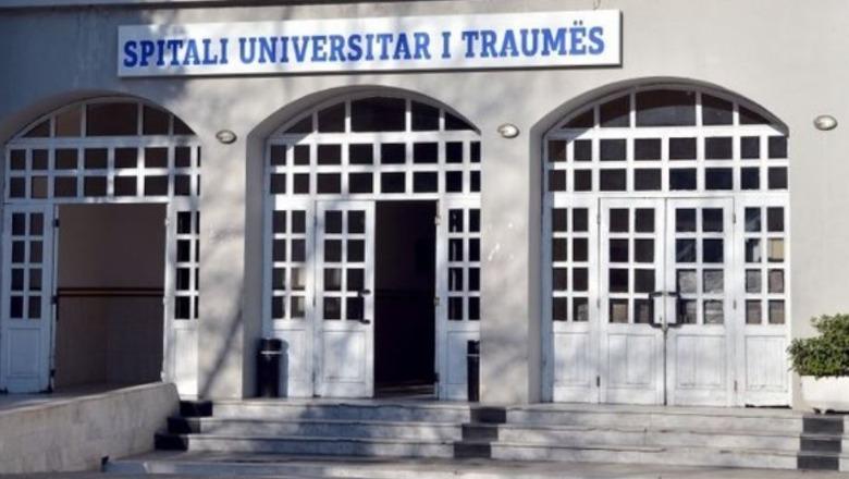 Lajm tronditës! U plagos pak ditë më parë me armë zjarri pa dashje në kokë nga shoku i tij: Ndërron jetë te “Trauma” 17-vjeçari Lajm tronditës! U plagos pak ditë më parë me armë zjarri pa dashje në kokë nga shoku i tij: Ndërron jetë te “Trauma” 17-vjeçari