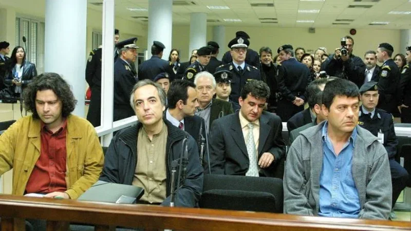 I dënuar me burgim të përjetshëm, Greqia liron kreun e organizatës famëkeqe “17 Nëntori,” Aleksandros Giotopulos I dënuar me burgim të përjetshëm, Greqia liron kreun e organizatës famëkeqe “17 Nëntori,” Aleksandros Giotopulos