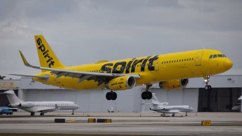 Çmimet e karburanteve falimentojnë linjën ajrore amerikane me kosto të ulët, Spirit Airlines lajmëron se nuk do ofrojë më shërbim