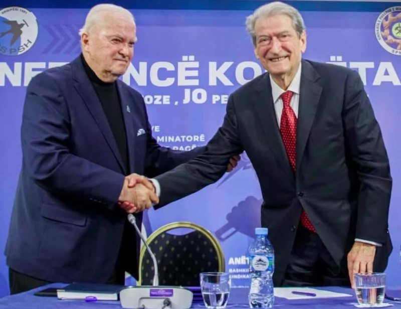 81 vjeçari Berisha takon 90 vjeçarin Gëzim Kalaja: Si ta shpëtojmë demokracinë 36 vjeçare