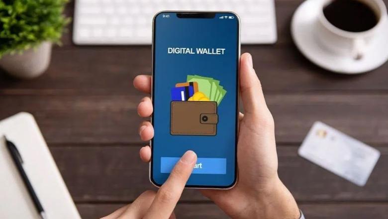 Shqiptarët me portofol dixhital, ‘lamtumirë’ kartës fizike të identitetit! Marrja e shërbimeve apo firmosja e kontratave me identifikim elektronik