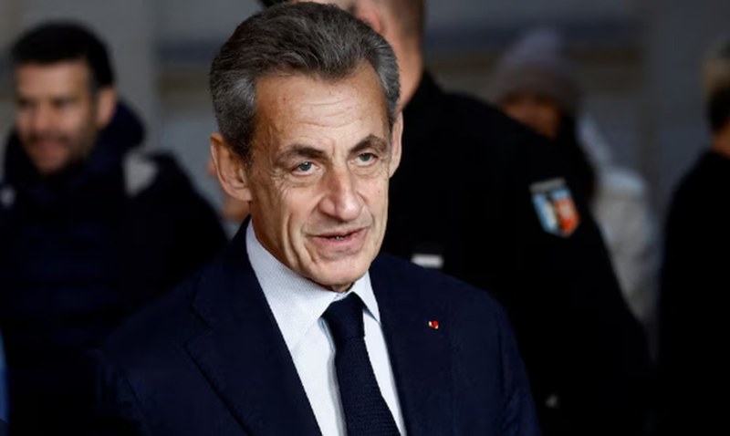 Hiqet monitorimi për Sarkozy: Gjykata e Parisit lehtëson masën ndaj ish-presidentit francez