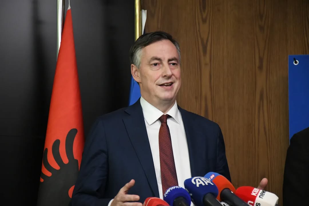Pas letrës së Tabakut, McAllister i kërkon komisioneres Kos sqarime për opozitën në Shqipëri