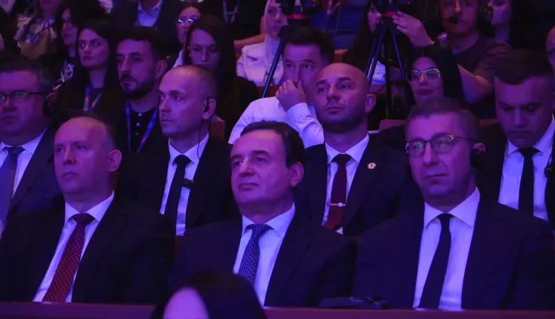 Kurti në Shkup, ose si humbet kuptimi i politikës shqiptare
