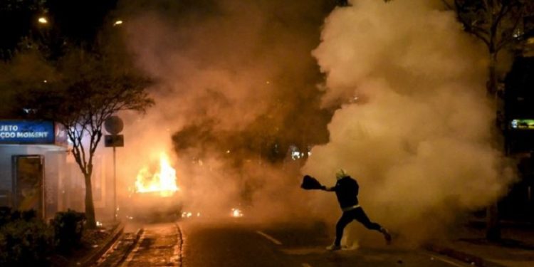 U kapën me trasta me molotovë! Apeli i “hale gjykatave” krahë Berishës, liron nga qelia 5 molotovarët … që të djegin Tiranën në protestën e radhës!