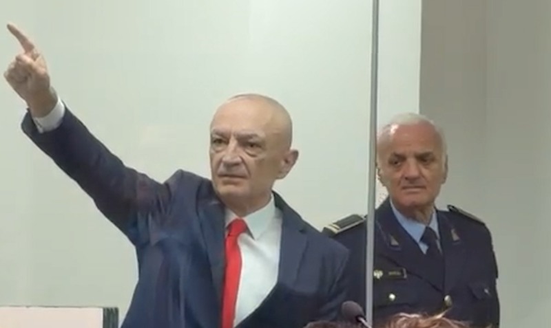 Nikoll Lesi: Nxirreni nga qelia e paraburgimit Ilir Metën!