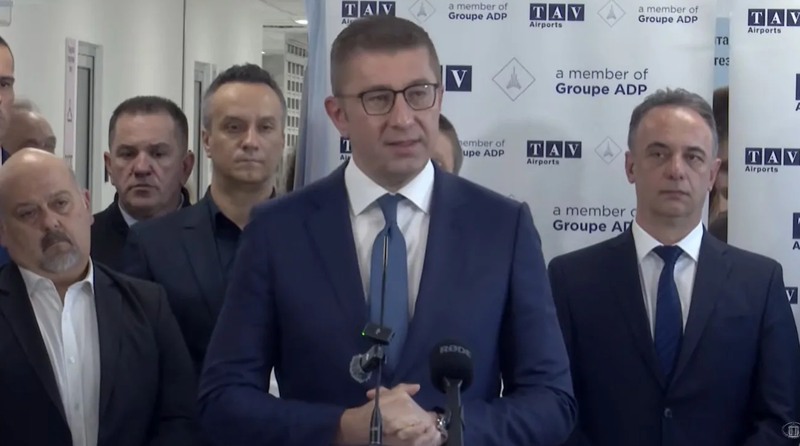 Studentët shqiptarë paralajmërojnë protestë më 18 maj për jurisprudencën në gjuhën shqipe! Mickoski: Pak durim, shumë shpejt do të dalim me propozim zgjidhje