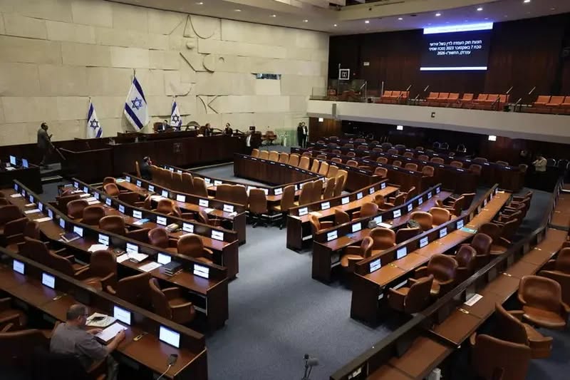 Izraeli drejt zgjedhjeve të parakohshme: Shpërbëhet Knesseti pas krizës për rekrutimin e ultra-ortodoksëve