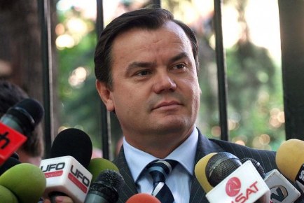 Lesi për disa gazetarë: Kur unë bëja betejë kundër Berishës dhe Nanos, ju bënit pasuri me pushtetet!