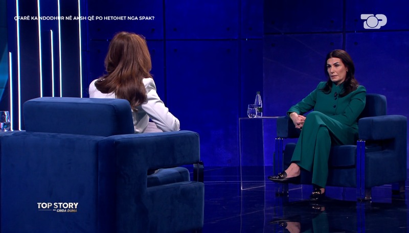 E akuzuar për abuzime me tenderat e AKSHI-t, flet për herë të parë Mirlinda Karçanaj: U gjenda në një botë të kthyer përmbys
