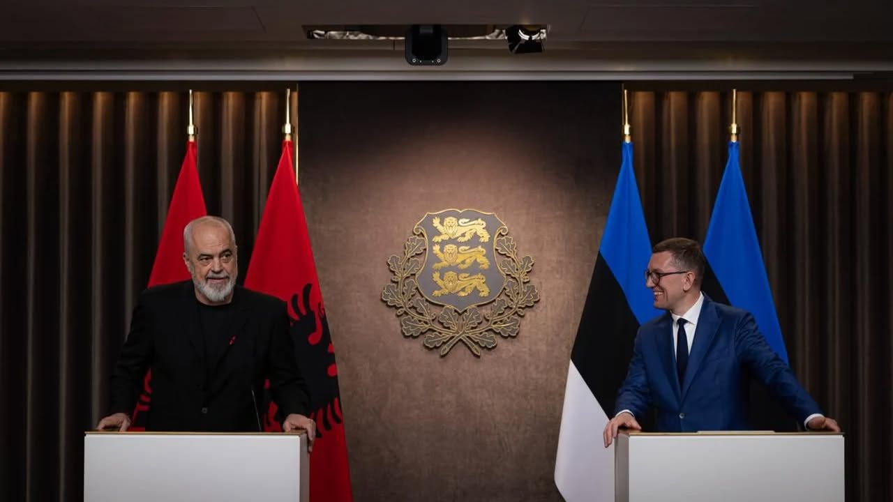 “Starmer na solli shiun, unë i’u solla diellin nga Tirana”! Rama batuta me kryeministrin estonez: Ejani në Shqipëri edhe në dimër, aty s’ka simpati për Putinin