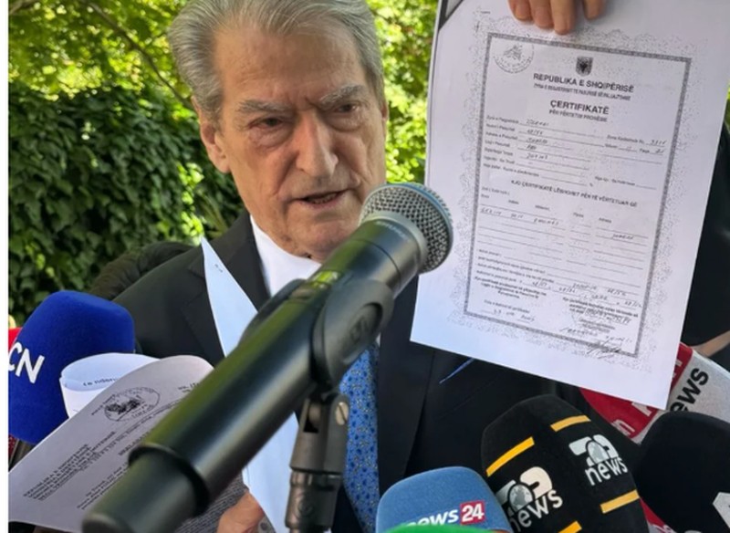 Berisha s’i lë gjë pa thënë Dumanit: Misionari bamirës, si Rrapush Xhaferri, ka mashtruar për vilën ku banon! Vetingu i tij, i rremë