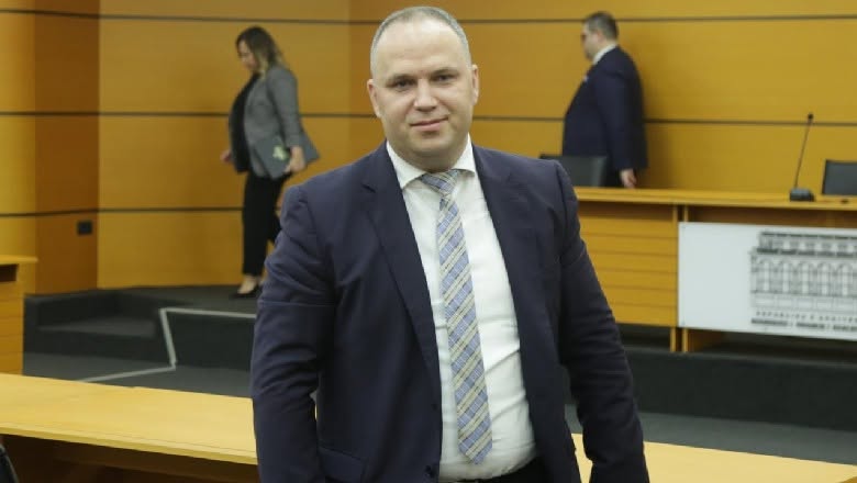 Caktohet trupa gjykuese për të dhe Kryemadhin! Meta: SPAK s’ka provuar asnjë shkelje ndaj meje, proces politik!